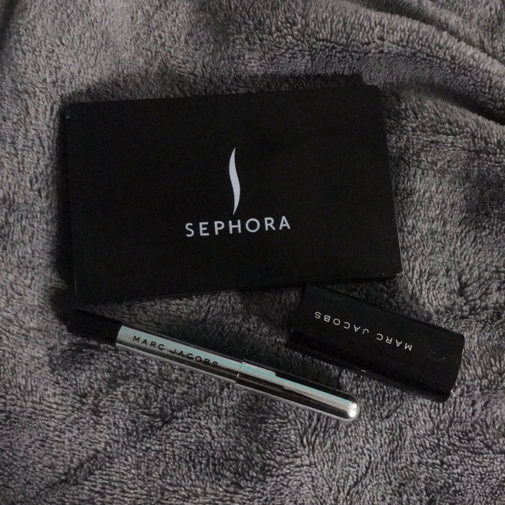 Sephora Mirror, Marc Jacobs Lipstick & Eyeliner